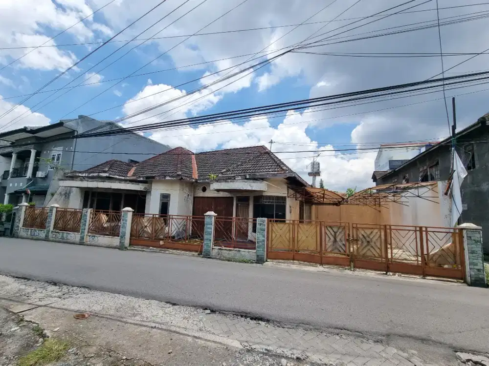 Dijual Tanah strategis 500 m belakang Pakuwon Mall