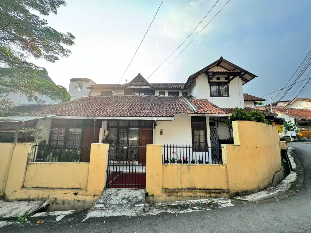 Jual Rumah Di Komplek Sayap Jl. Suci