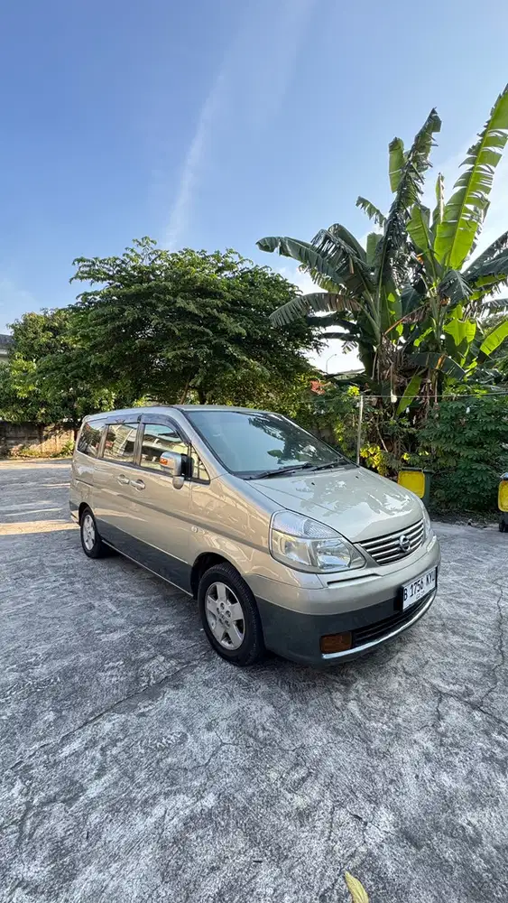 Nissan Serena 2004 Bensin