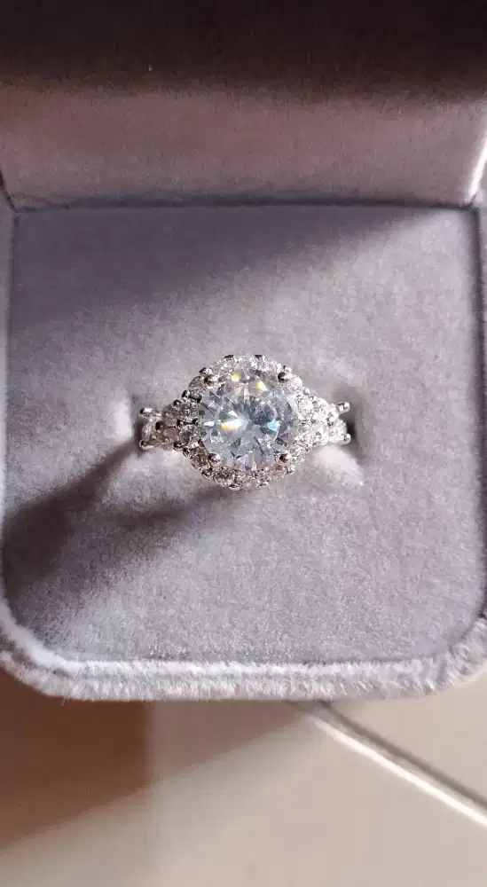 Cincin Belian Mossanite