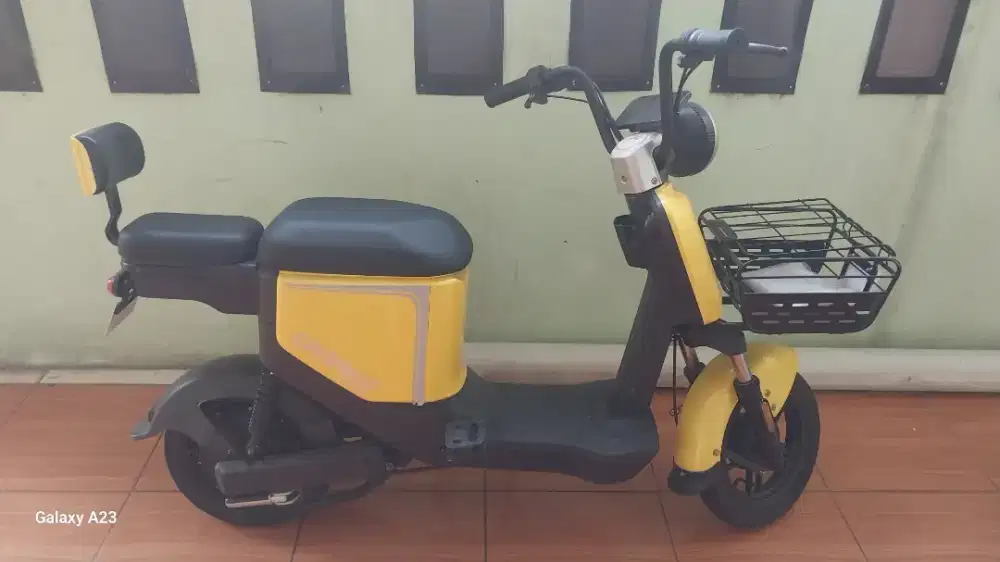 Sepeda Listrik Viar Caraka