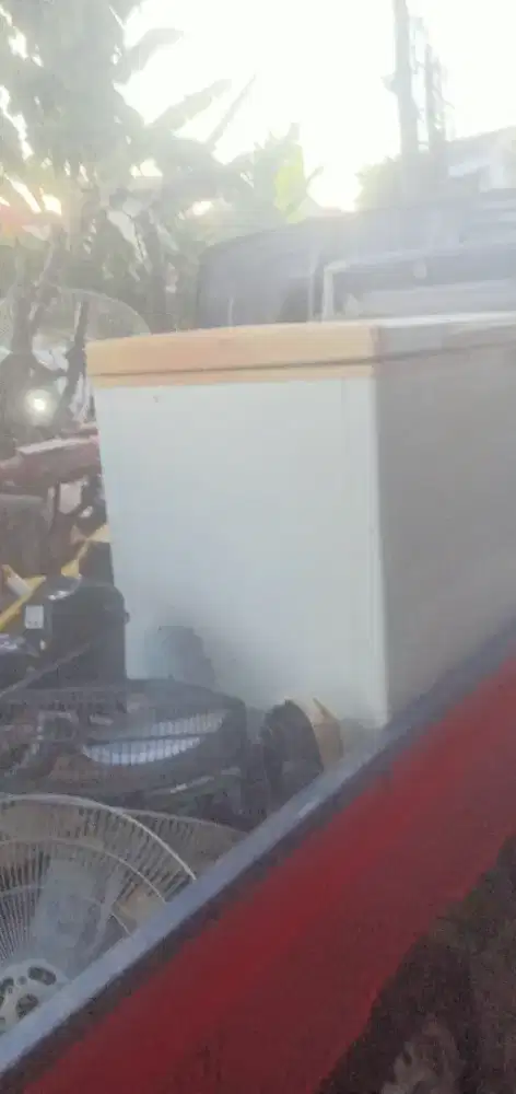 Di cari dan dibeli barang bekas seperti elektronik fleser