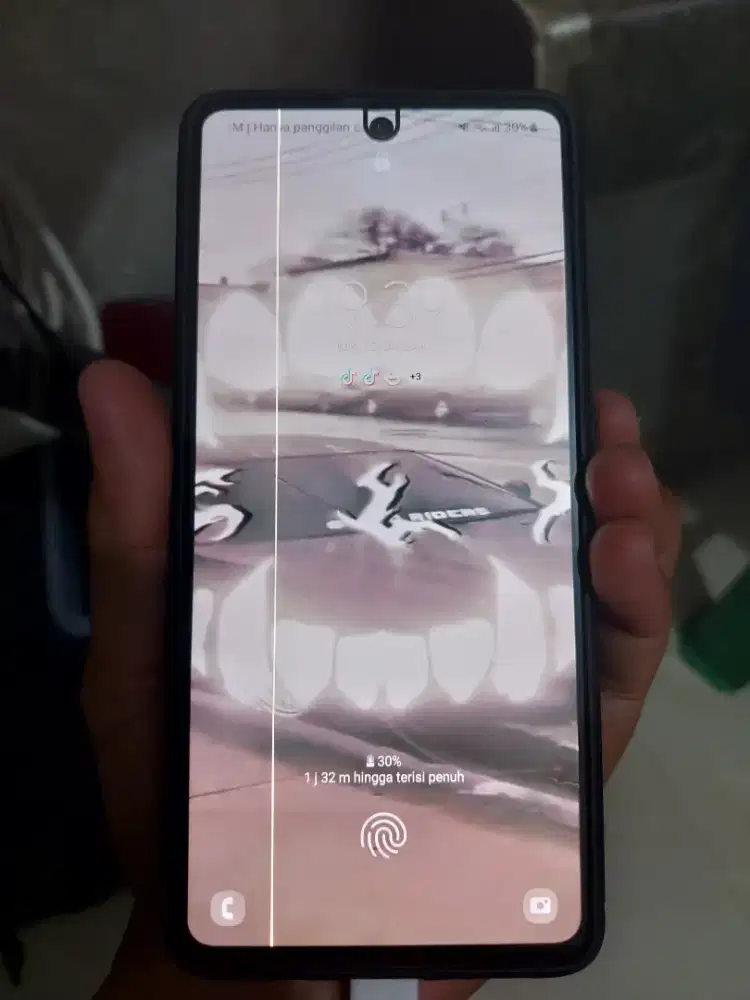 Samsung A71 Layar Garis