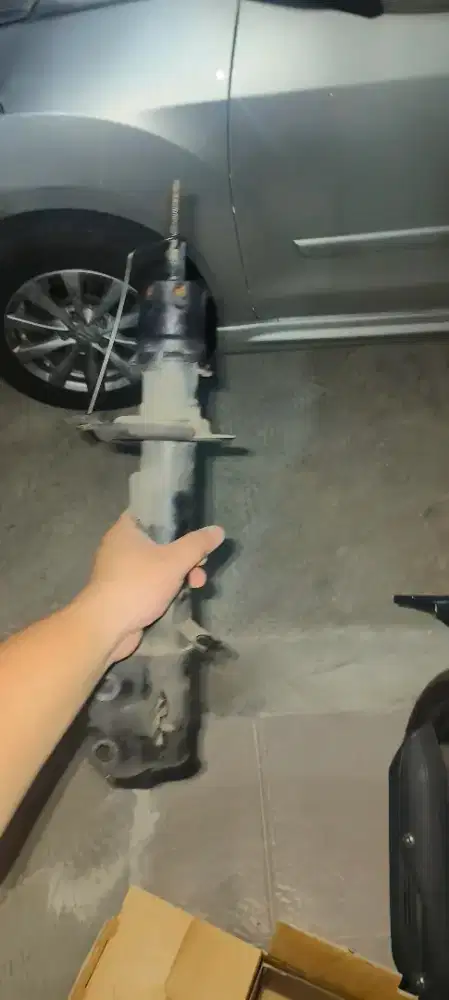 Shock Breaker Ertiga Bekas