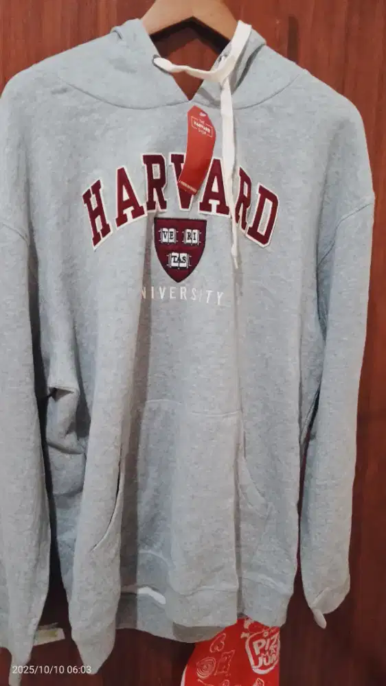[ Ready Stok ] Authentic Hoodie Harvard University