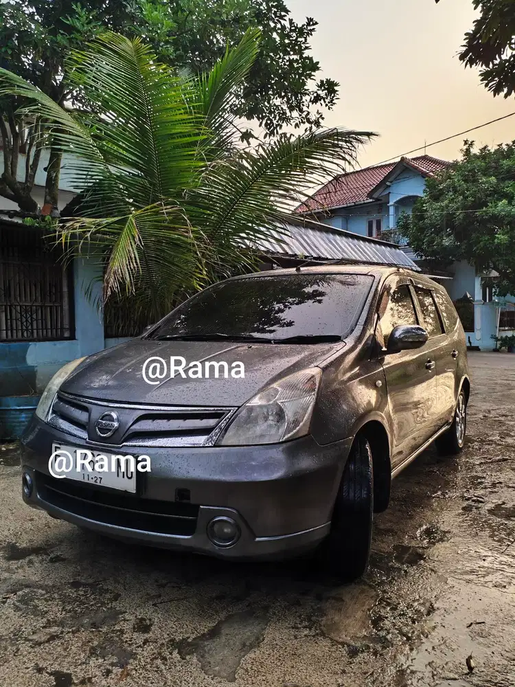 Nissan Grand livina 2011 Bensin