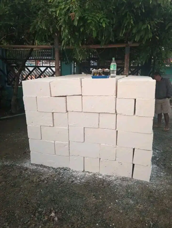 Batu kumbung pondasi