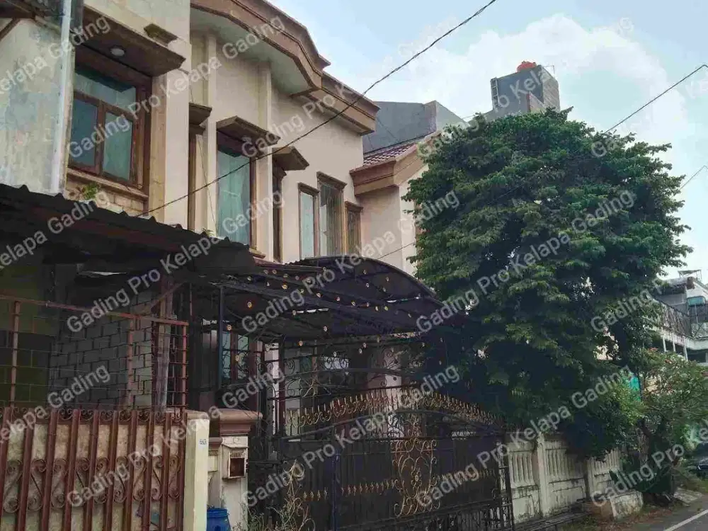 disewakan rumah bagus rapi terawat 2,5lt dekat Suprapto cempaka putih row 3 mobil