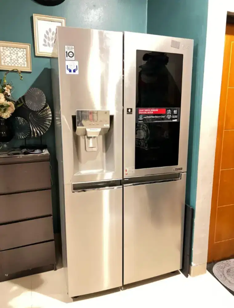 Di JUAL 1 KULKAS LG SIDE BY SIDE