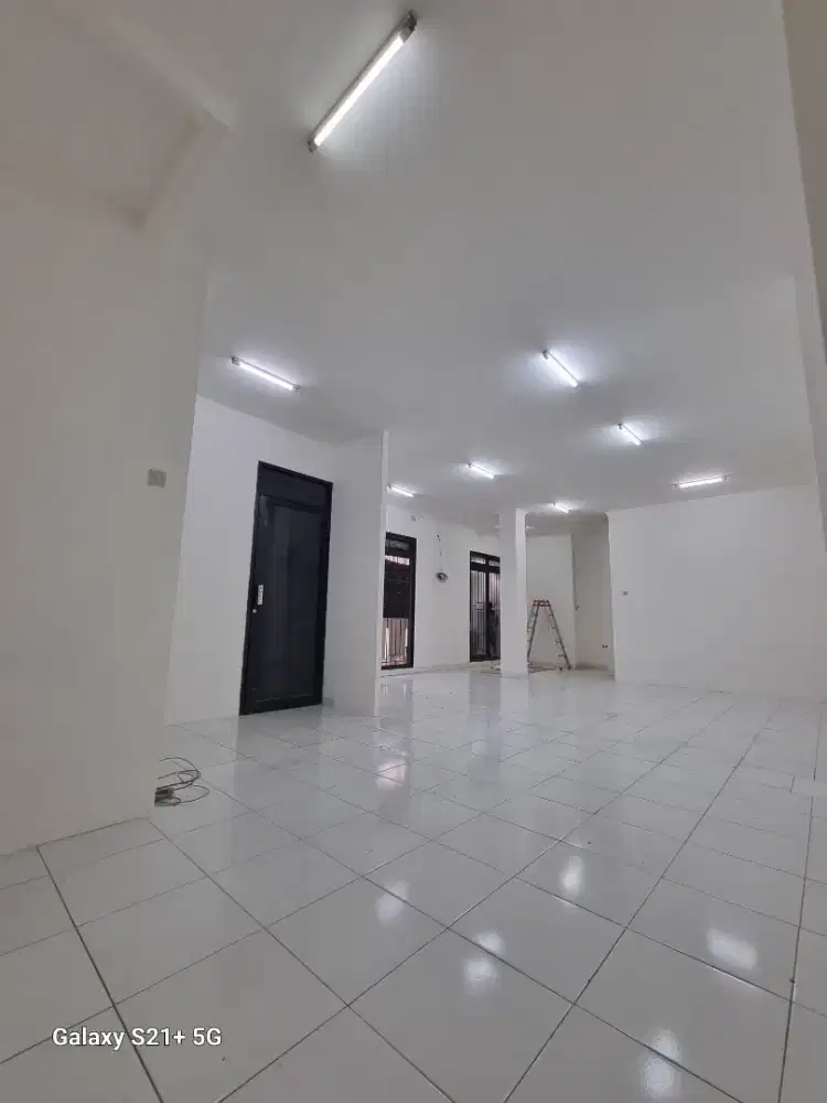 Ruangan Usaha di sewakan di Rawamangun