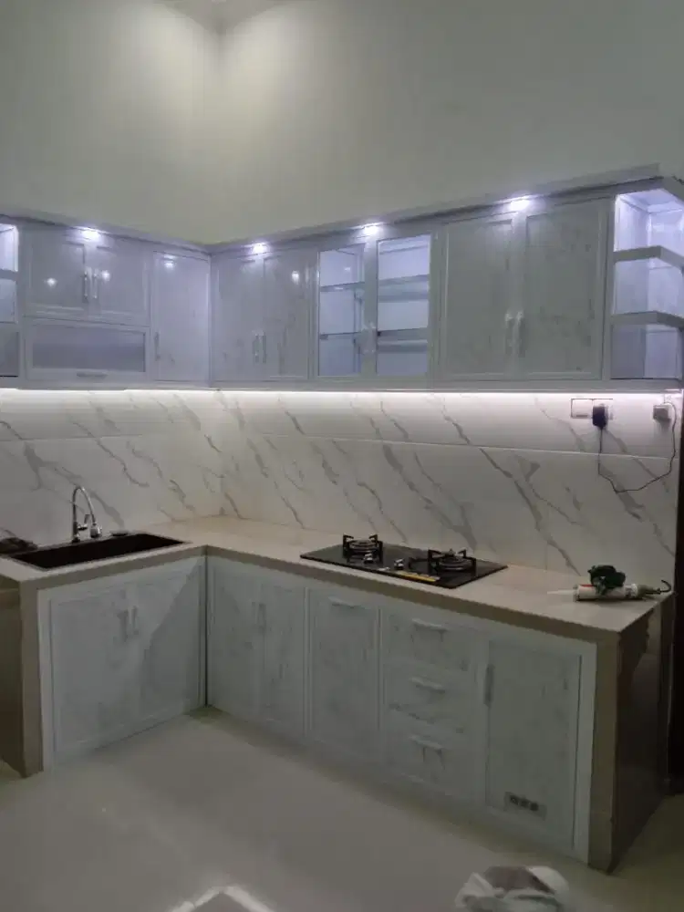 Kitchen set bahan aluminium acp anti rayap anti keropos kuat api kokoh