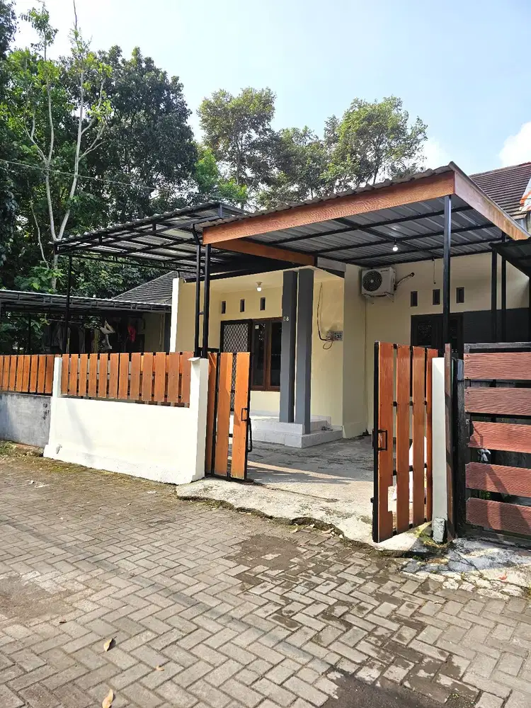 Rumah Apik 3 Kamar dekat Jalan Raya LPMP