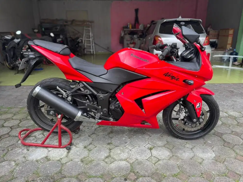 Kawasaki Ninja Karbu 250 tahun 2012