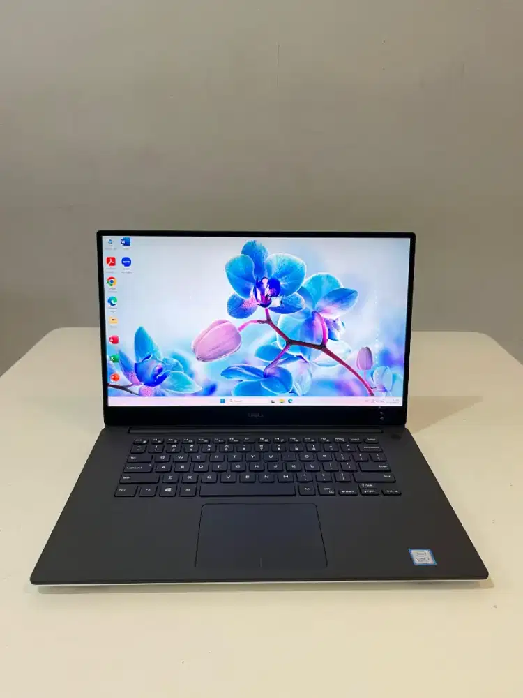 Laptop mulus Layar Sentuh 4K i5type H Dell xps