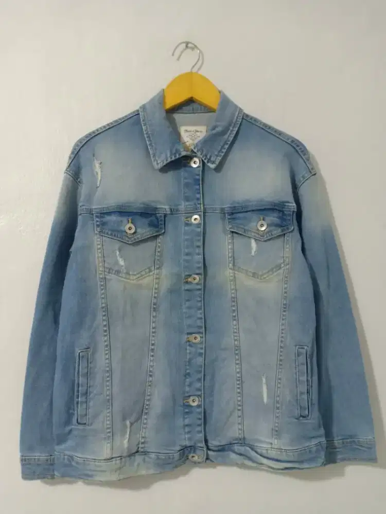 Jaket Stradivarius Wanita