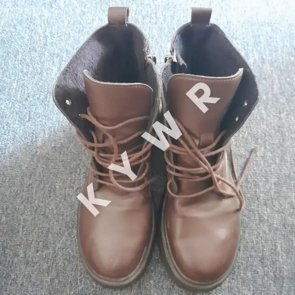 Boots Cokelat-Size 38-Insole 24cm (preloved)