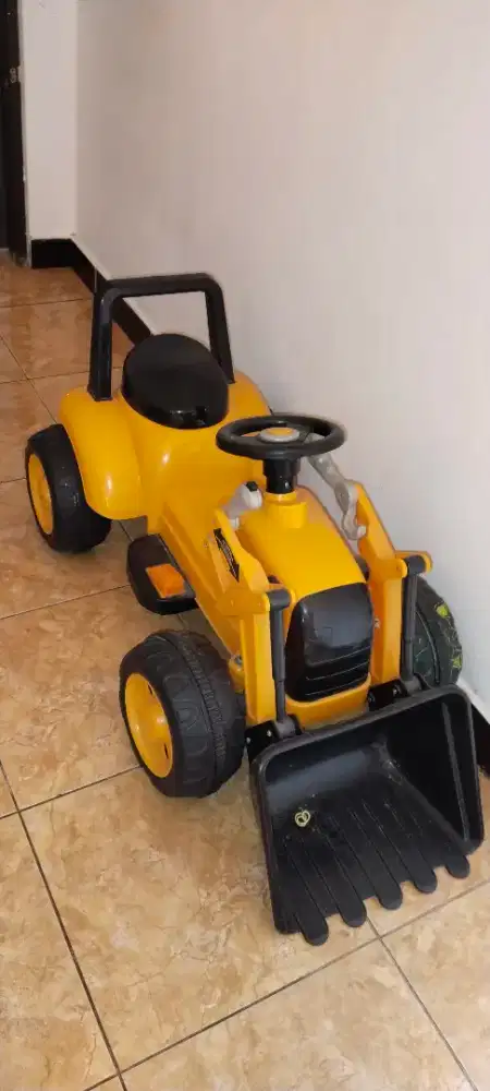 Mobil mainan anak excavator