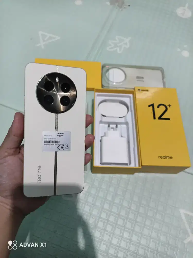 Realme 12 + Plus Ram 8/256GB Fullset Mulus