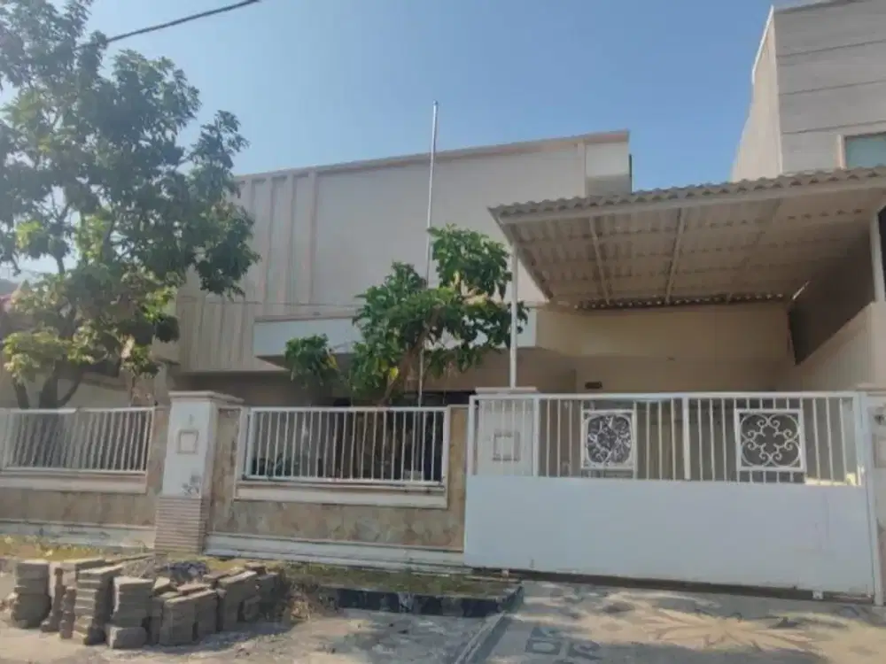 DIJUAL RUMAH SEMI FURNISHED DI DHARMAHUSADA