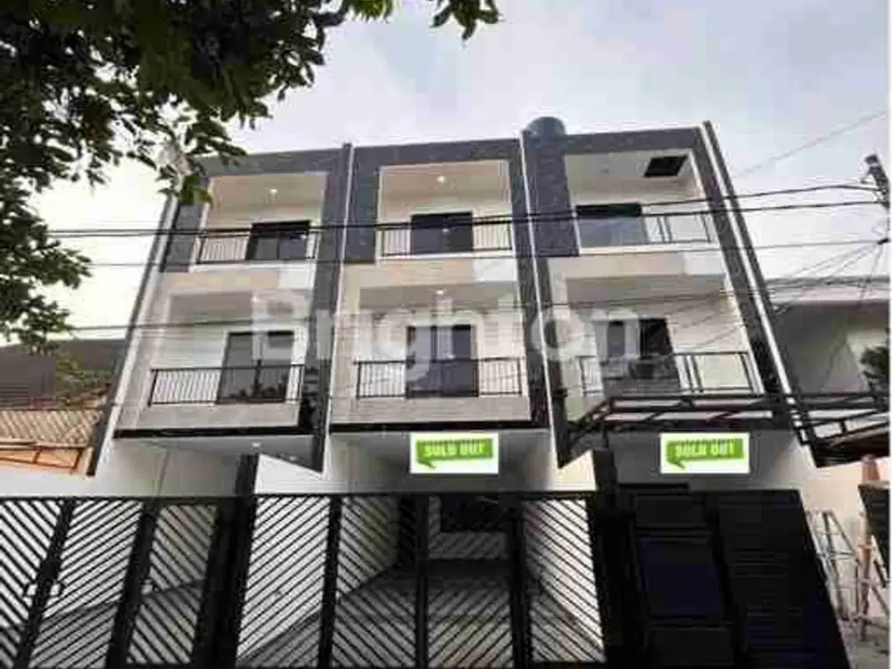 RUMAH BARU 3 LANTAI DURI KEPA, DEKAT GREENVILLE dan TANJUNG DUREN JAKARTA BARAT