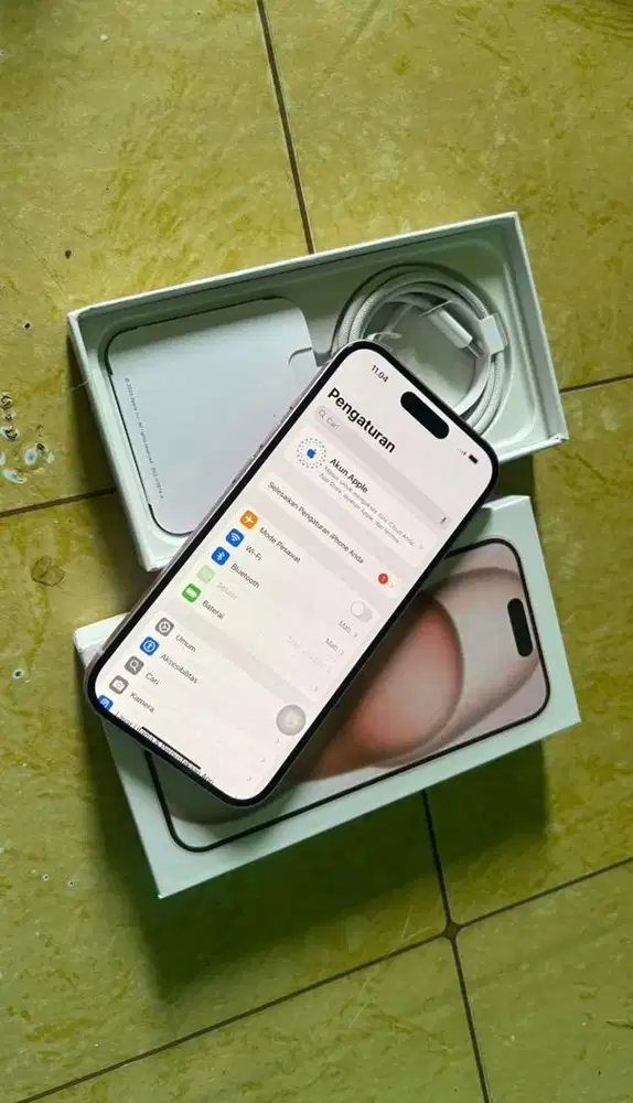 IPHONE 15/128 PINK INTER GARANSI APPLE PANJANG KONDISI SEPRTI BARU