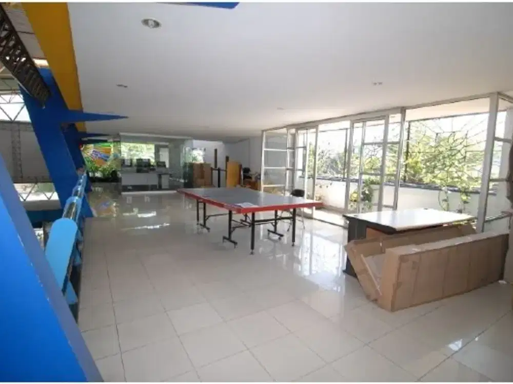 Gedung Showroom 3 Lantai Strategis di Pusat Kota Bandung