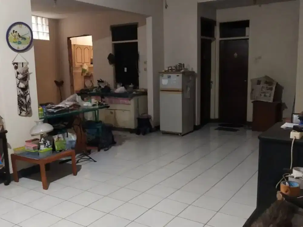 Rumah Usaha Strategis Siap Pakai di Jalan Sriwijaya Bandung