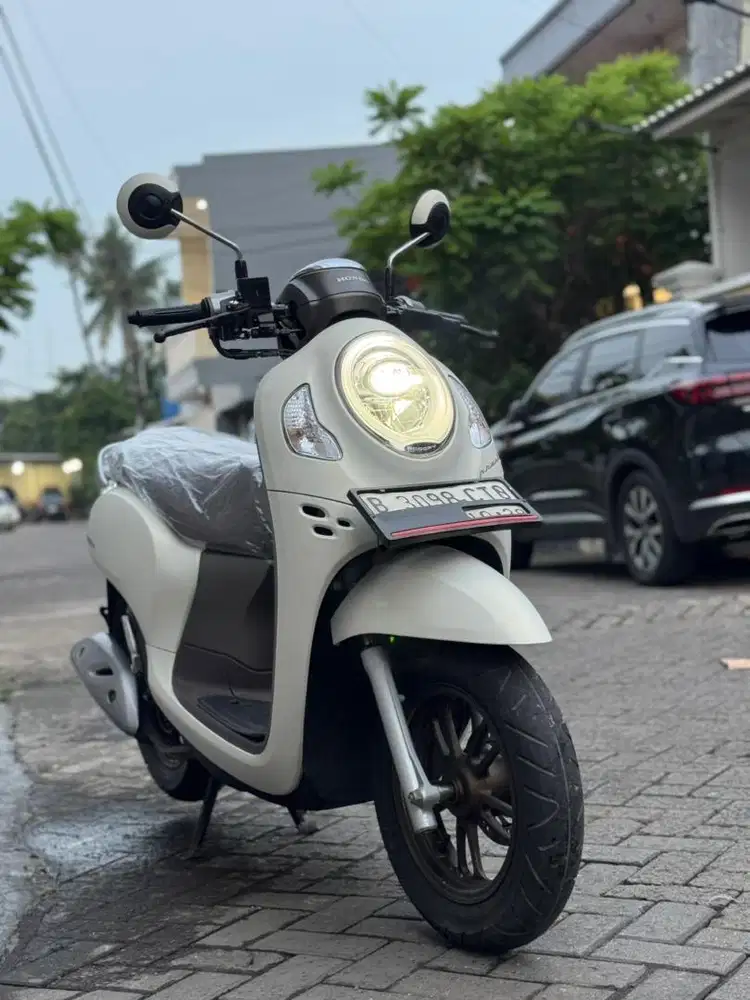 KM 1Rb! Hinda Scoopy Prestige 2023 Like New