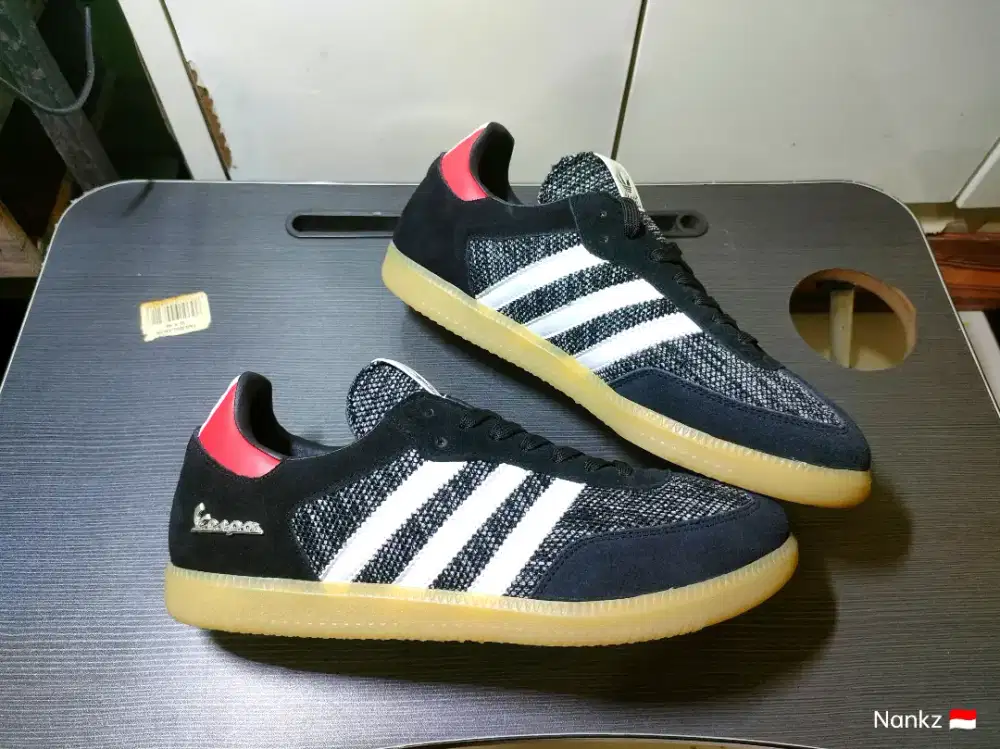 Adidas samba Vespa