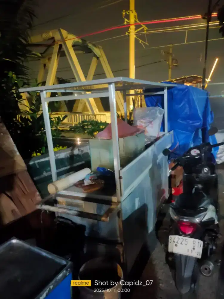 Dijual Gerobak Stainlis dan Kayu