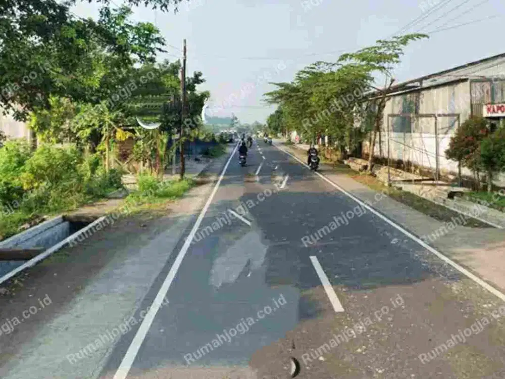 tanah sangat strategis pinggir jalan raya purwomartani Kalasan cocok gudang