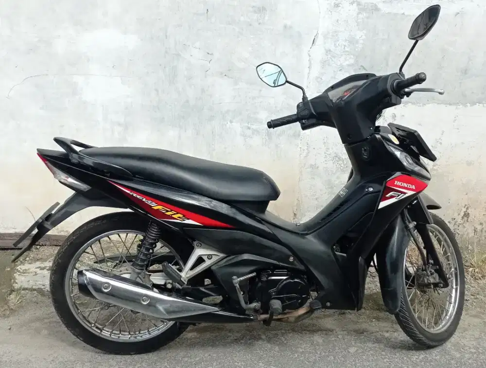 Di jual honda revo fit fi