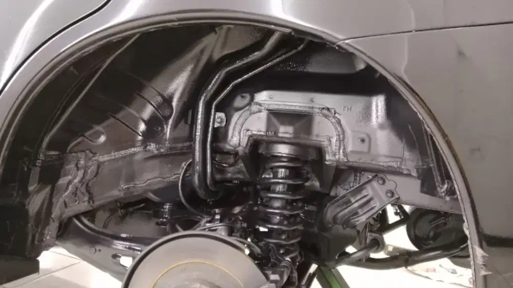 Antikarat mobil area kolong & 4 fender roda