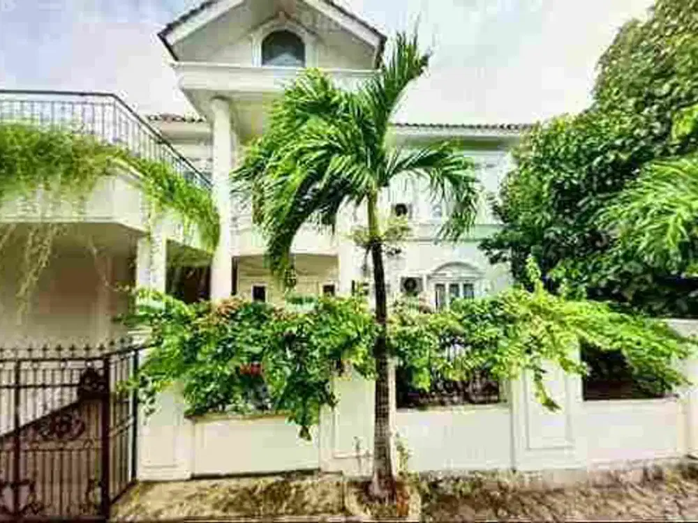RUMAH MEGAH di  KOMPLEK GALAXY JAKA SETIA