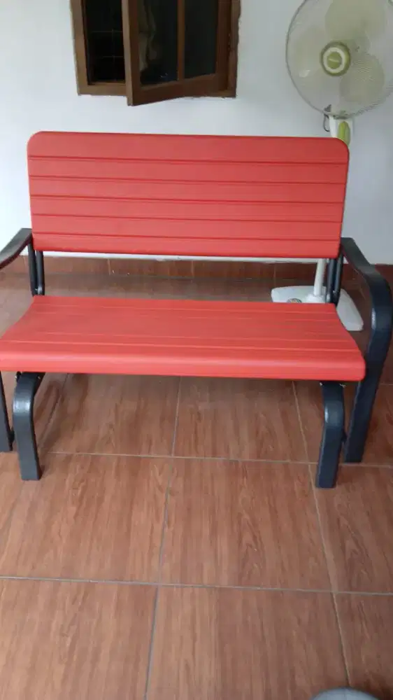 Kursi taman / ayunan