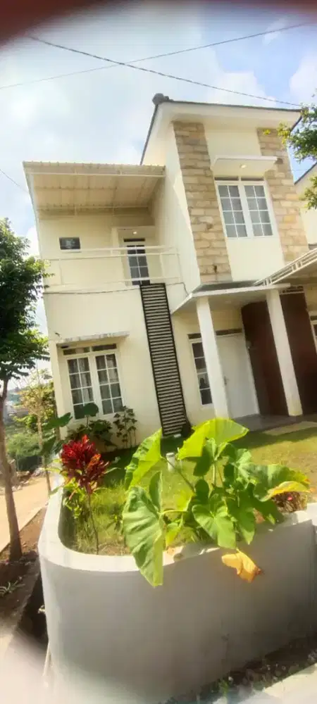 Rumah Villa Dau Malang