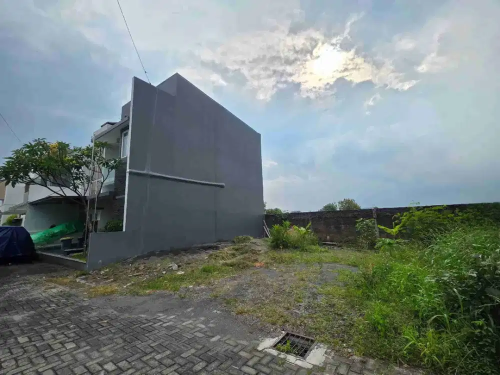 tanah pekarangan dekat solo lingkungan cluster satpam di baturan colomadu