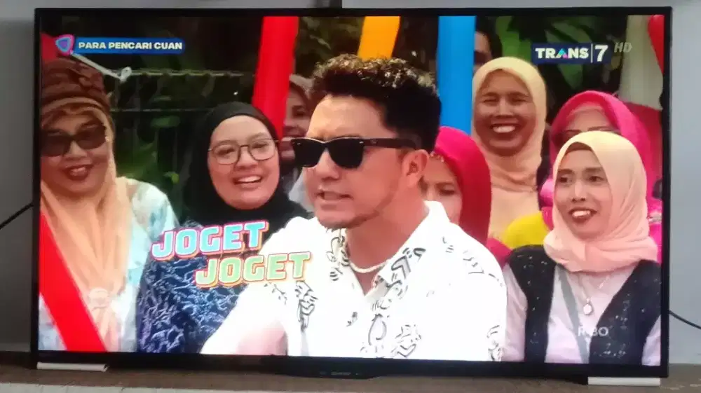 Tv led SHARP 45 inci, sdh Digital , tdk perlu lg alat STB , gmbar bgus