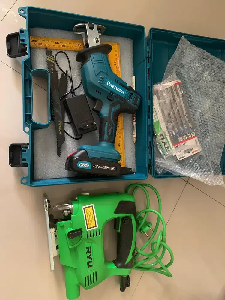 Gergaji listrik RYU dan Dagmara