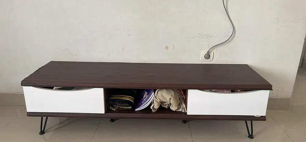 meja tv bagus merk dachii