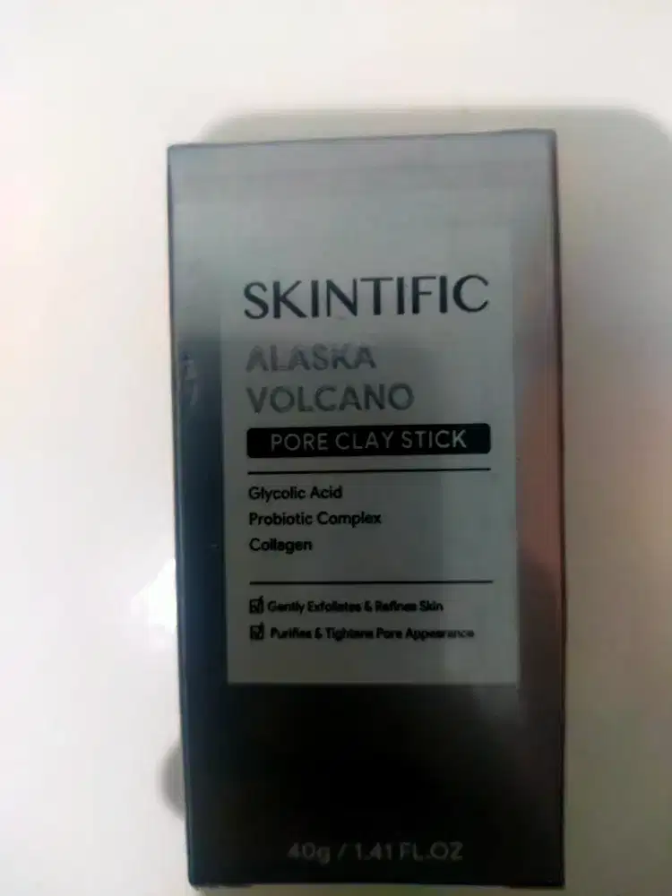 Moisturizer dan clay mask