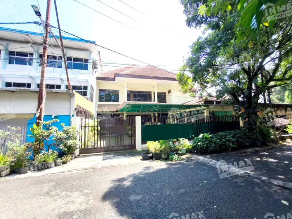 RUMAH NYAMAN JALAN GRESIK MALANG,DEKAT SMAK DEMPO,IJEN BOULEVARD