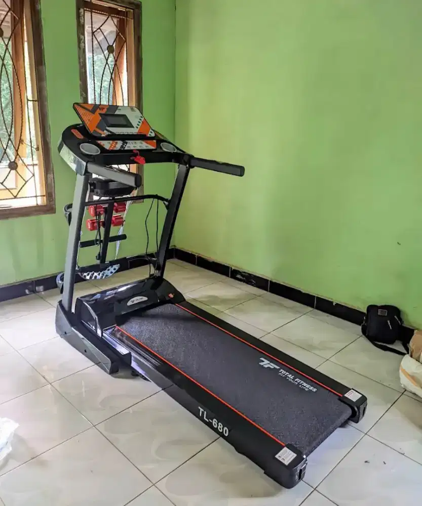 Treadmill Elektrik 680- auto incline