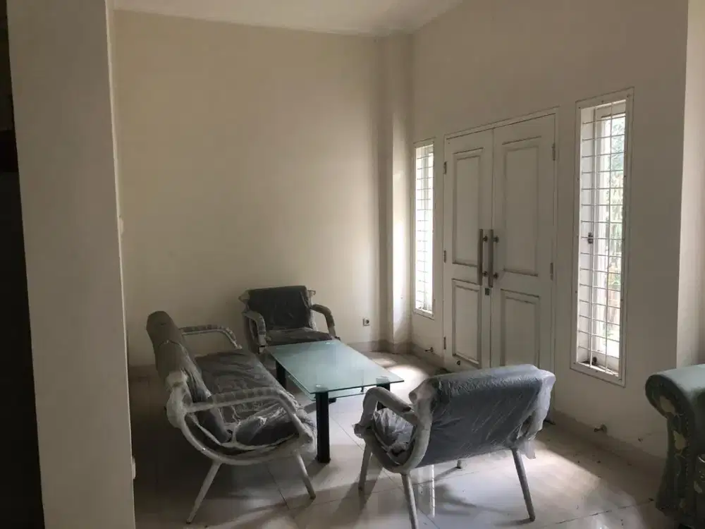 Termurah Rumah Hook Cocok Untuk Kost Hunian JL Kartini Jakarta Pusat