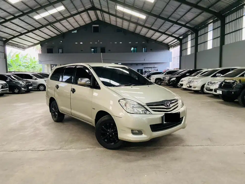 Toyota Innova 2.0 G 2009 / 2010 AT Matic, Sangat terawat