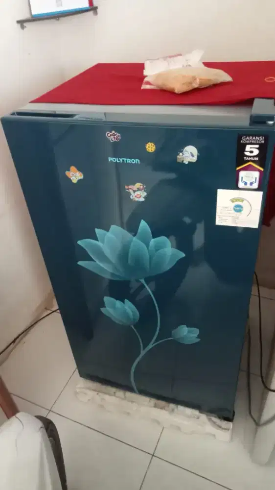 Kulkas bekas Politron