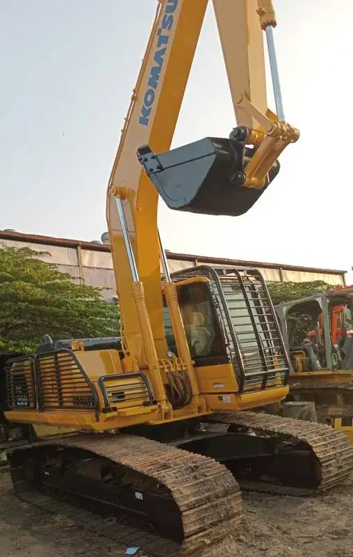 Dijual Excavator Komatsu PC200-8 Tahun 2018