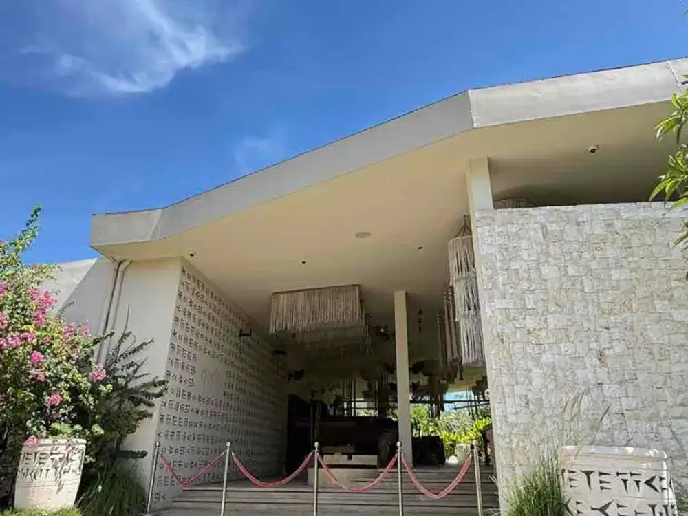 For Rent Restoran Baru Siap Beroperasi Dekat Pantai Padang Padang Pecatu Bali