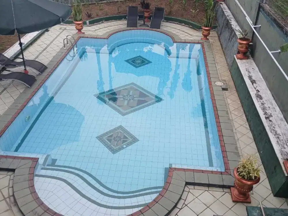 DIJUAL RUMAH MEWAH 3 LANTAI BAGUS VIEW TERBAIK BGH SENTUL CITY SSR748