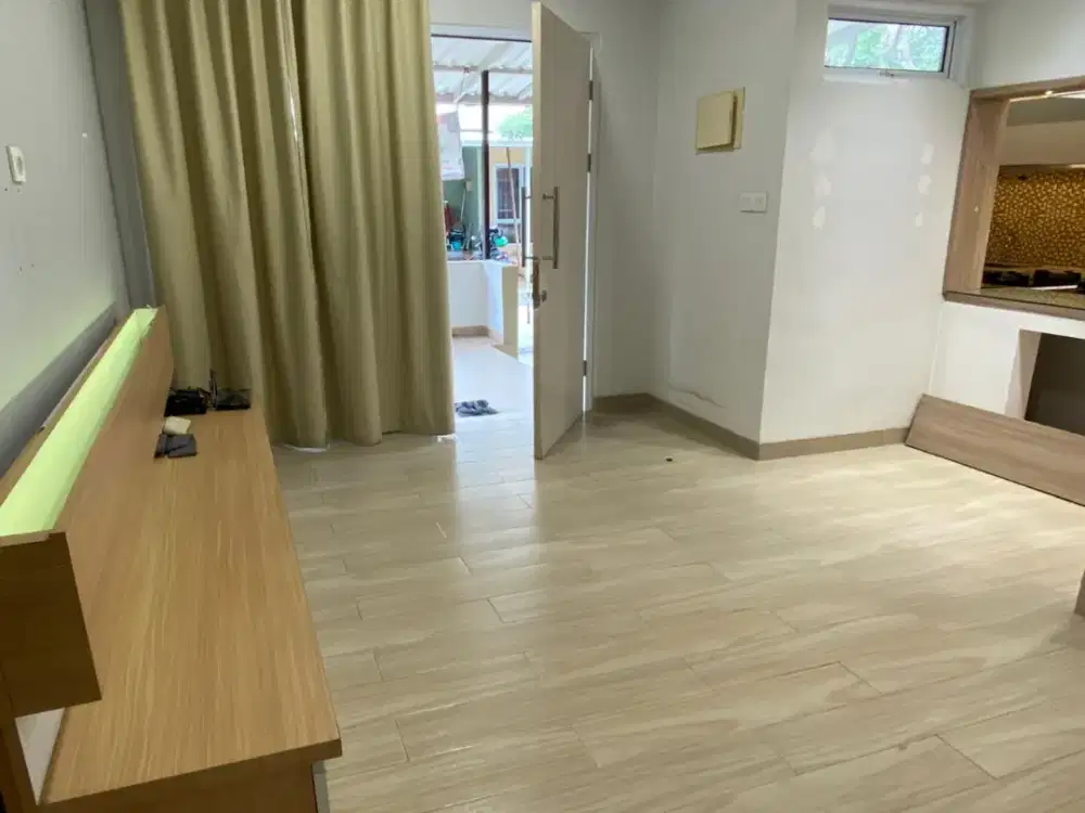 Dijual Rumah Siap Huni di Cluster VIRGINIA